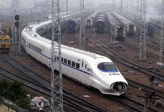 中国铁路总公司增开申通顺丰专列